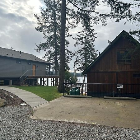 Pender Harbour Resort & Marina Garden Bay Екстер'єр фото