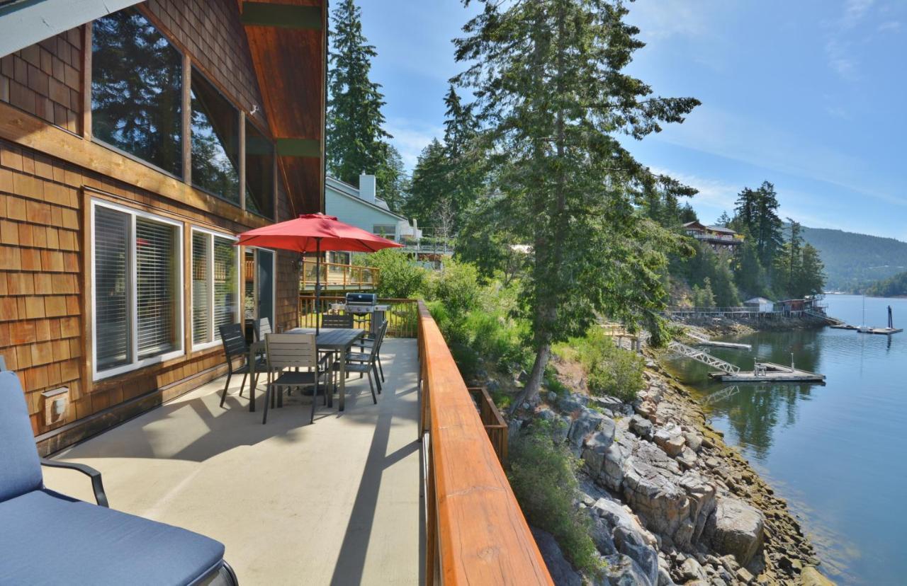 Pender Harbour Resort & Marina Garden Bay Екстер'єр фото