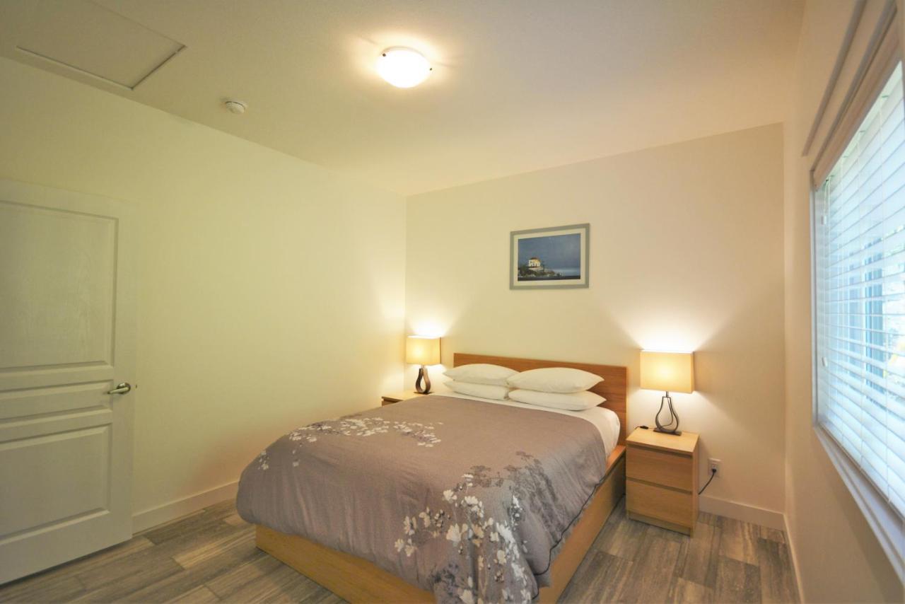 Pender Harbour Resort & Marina Garden Bay Екстер'єр фото