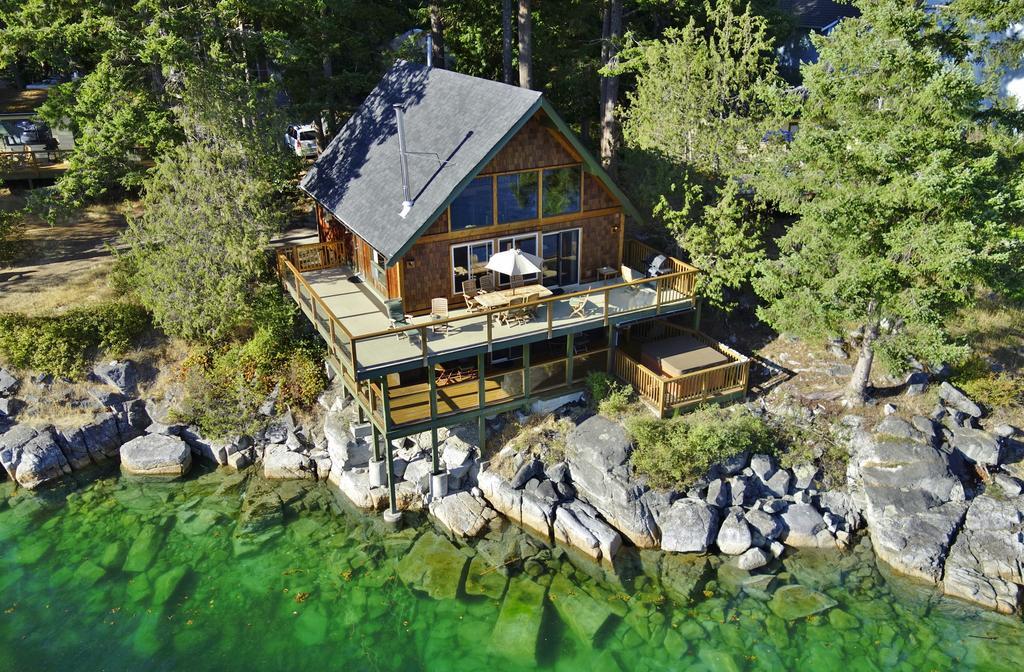 Pender Harbour Resort & Marina Garden Bay Екстер'єр фото