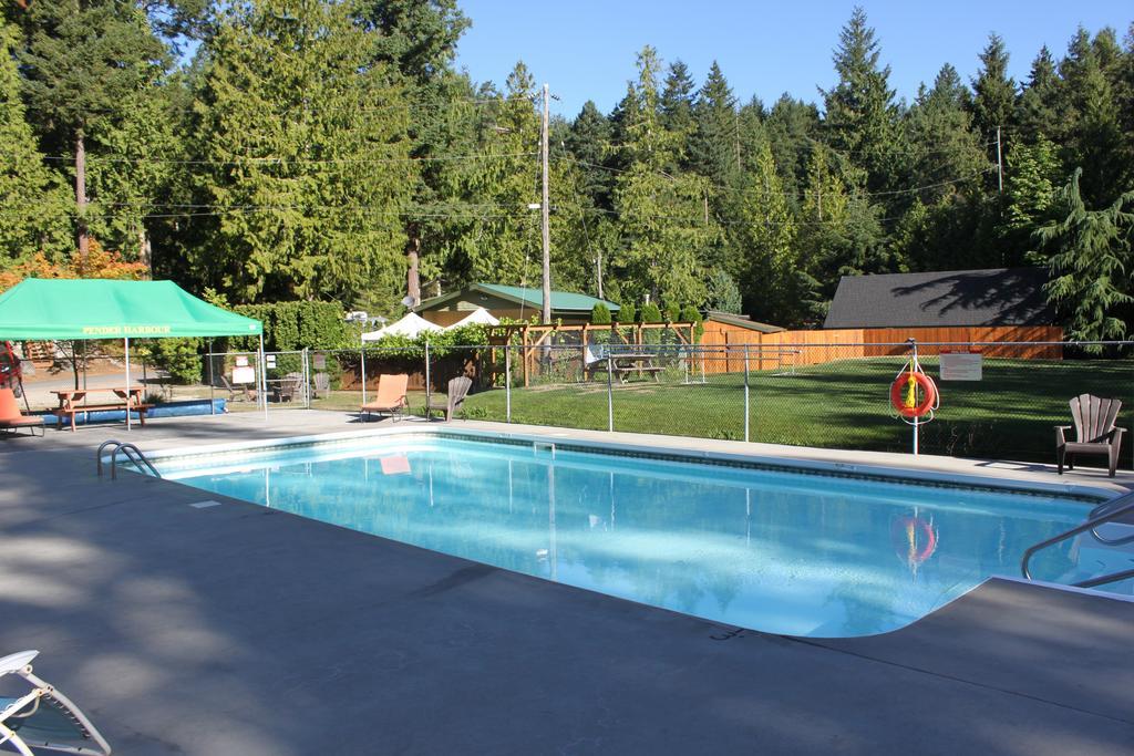 Pender Harbour Resort & Marina Garden Bay Екстер'єр фото