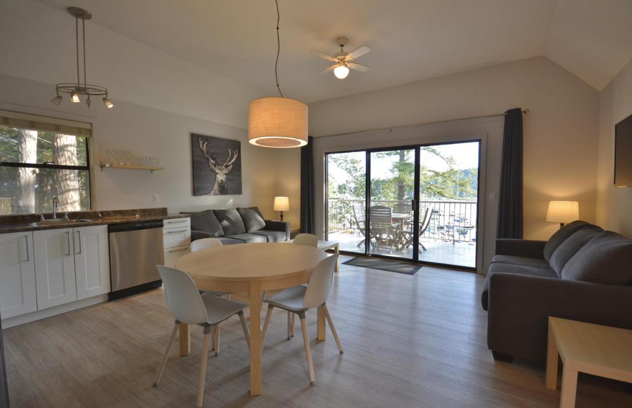 Pender Harbour Resort & Marina Garden Bay Екстер'єр фото