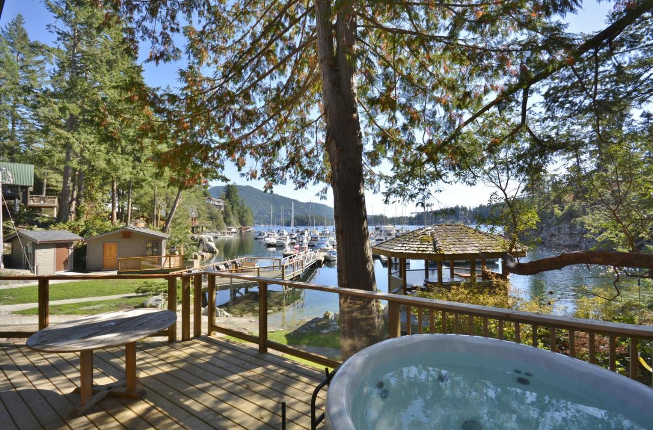 Pender Harbour Resort & Marina Garden Bay Екстер'єр фото