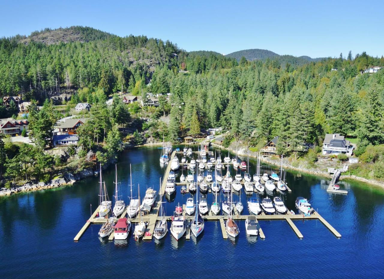 Pender Harbour Resort & Marina Garden Bay Екстер'єр фото