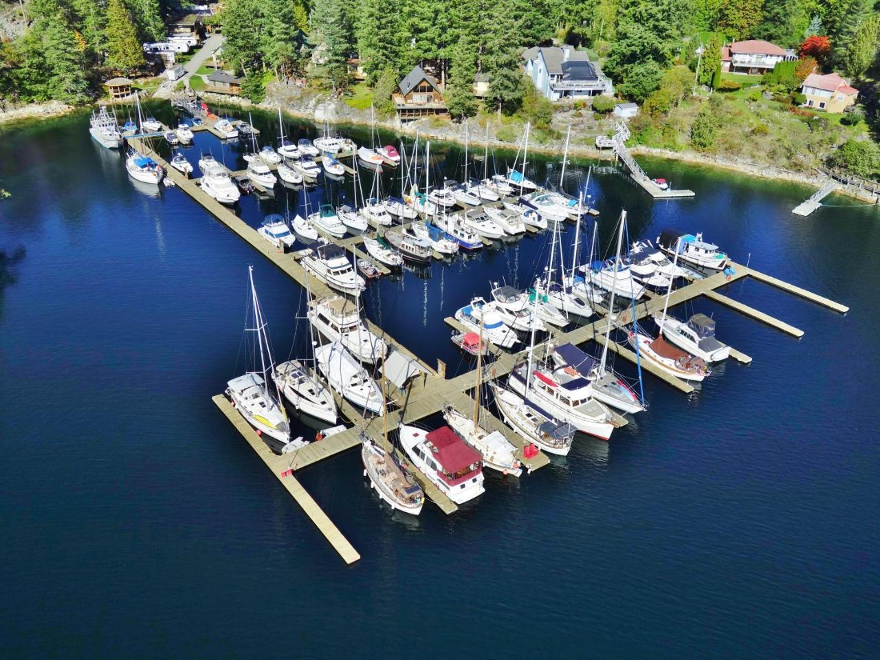 Pender Harbour Resort & Marina Garden Bay Екстер'єр фото